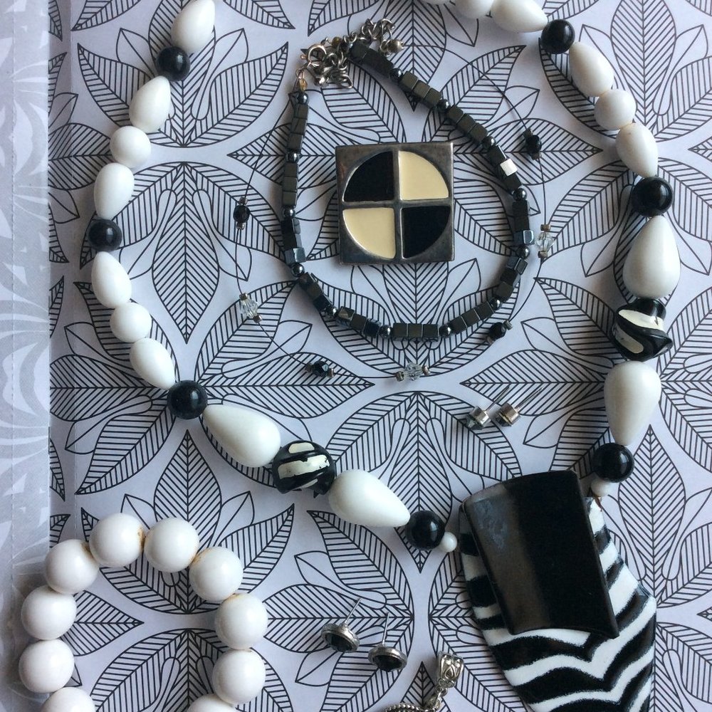 Black & White Vintage Jewelry Collection 8 items Gorgeous! Must C!